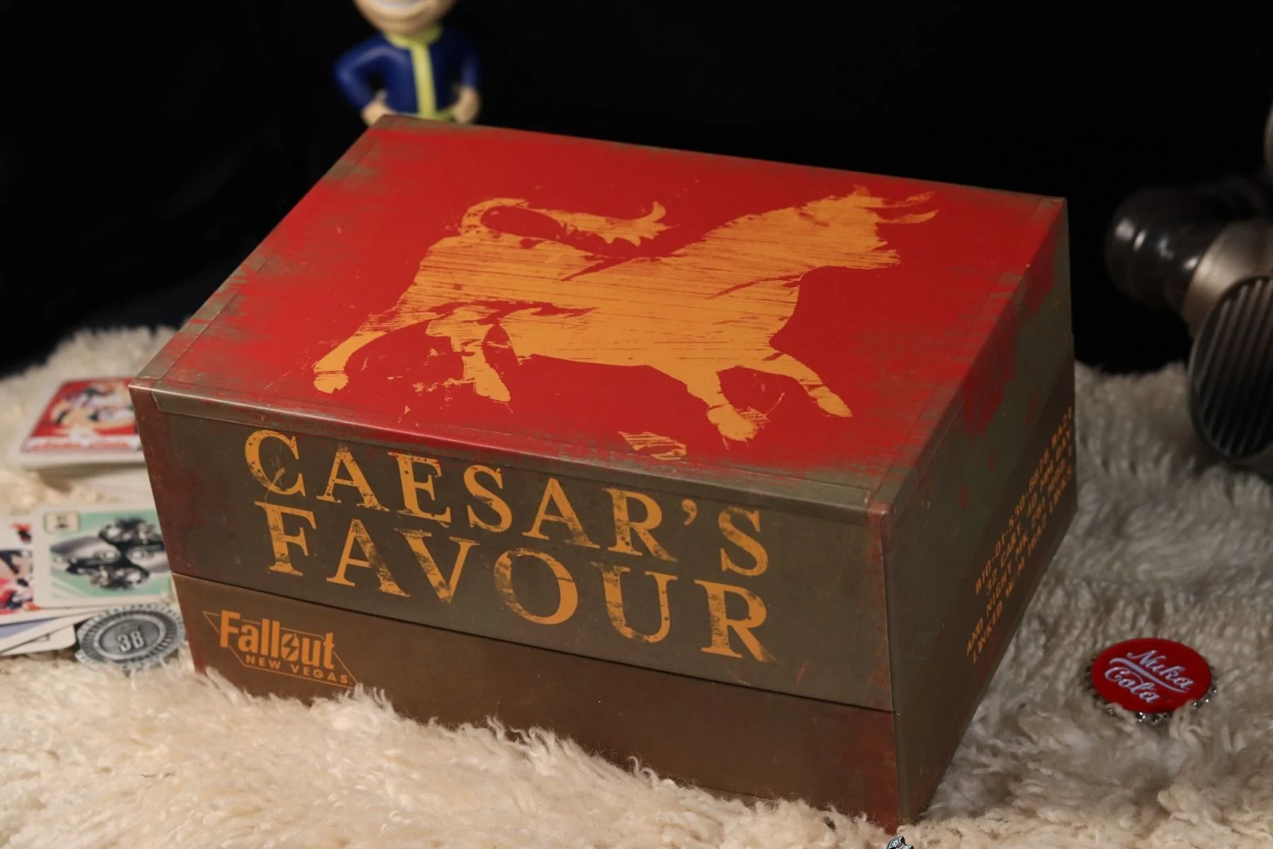 Fallout Limited Edition Replica Caesar's Legion Set 10 Fallout Limited Edition Replica Caesar's Legion Set - Image 8