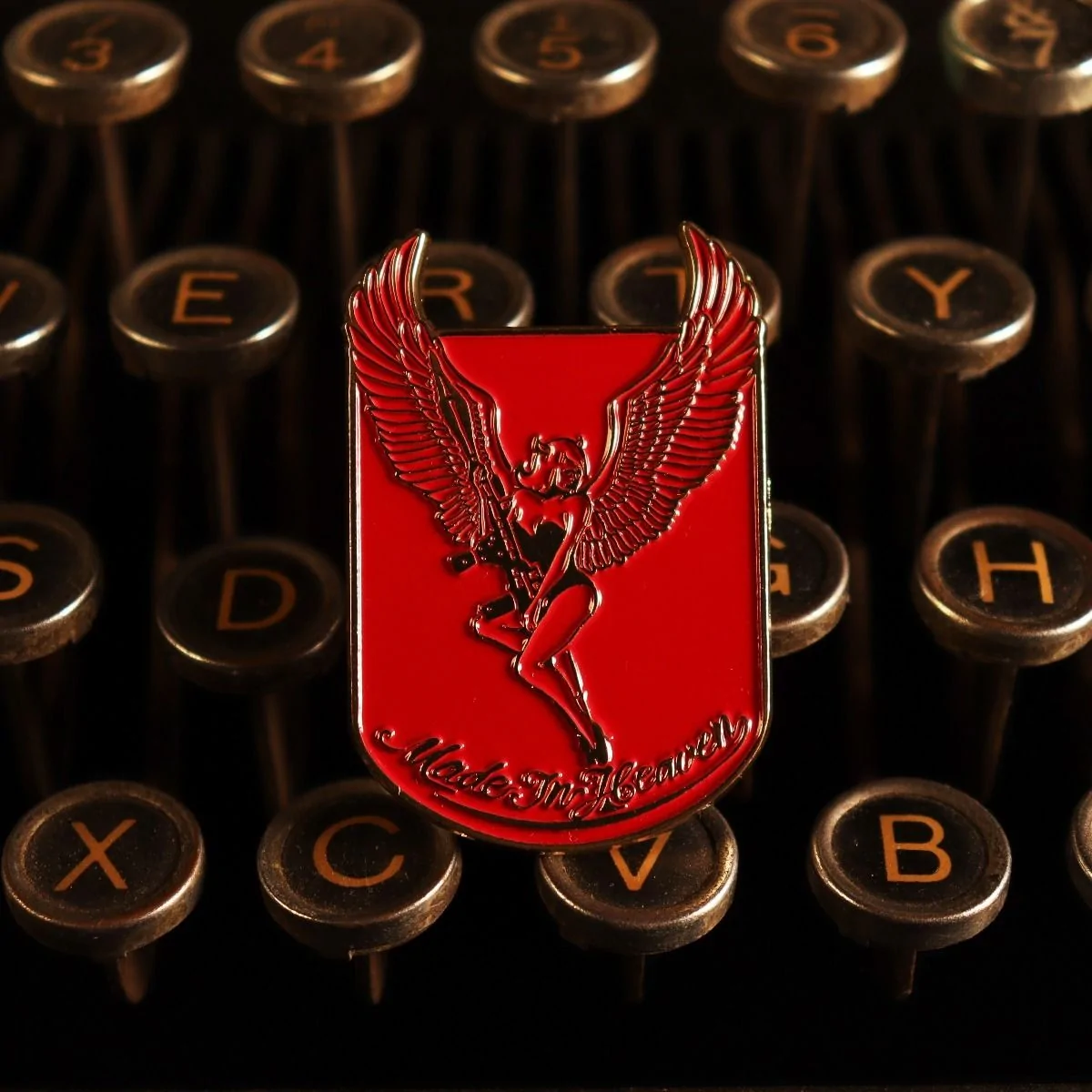 Resident Evil 25th Anniversary XL Pin Badge 4 Resident Evil 25th Anniversary XL Pin Badge - Image 2