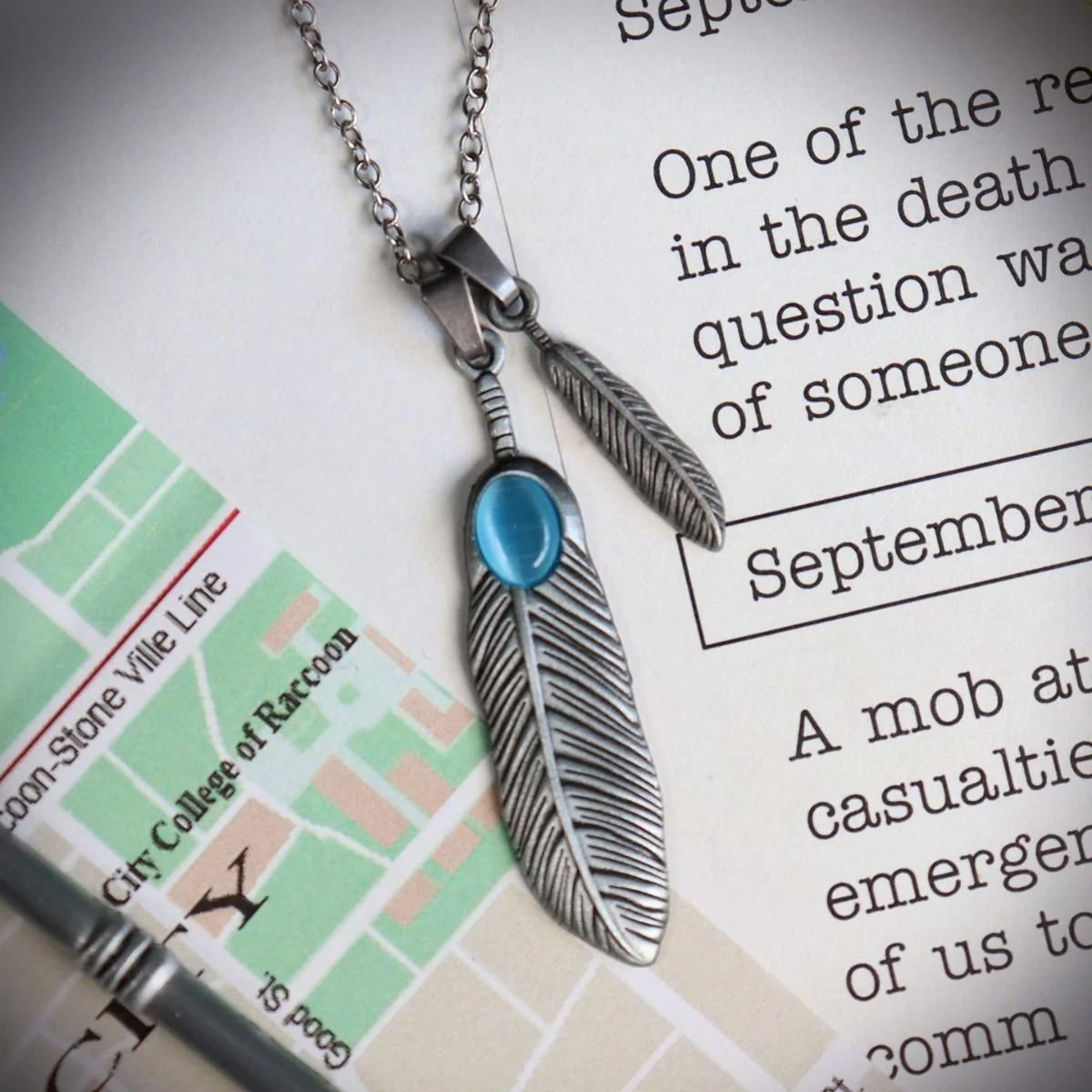 Resident Evil Limited Edition Claire Redfield Replica Necklace 7 Resident Evil Limited Edition Claire Redfield Replica Necklace - Image 5