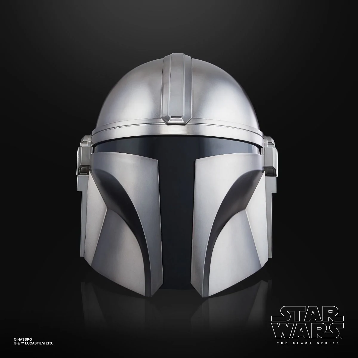 Star Wars: The Mandalorian Black Series The Mandalorian Premium Electronic Helmet 12 Star Wars: The Mandalorian Black Series The Mandalorian Premium Electronic Helmet - Image 10