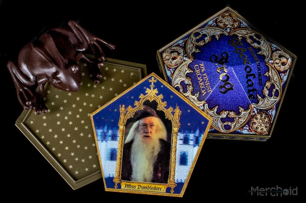 Harry Potter Chocolate Frog Prop Replica 7 Harry Potter Chocolate Frog Prop Replica - Image 5