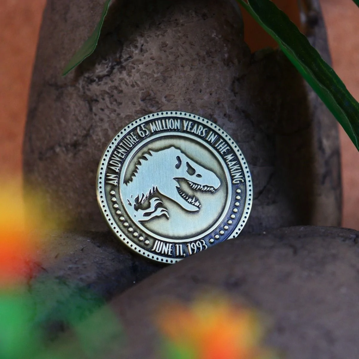 JURASSIC PARK 30th Anniversary Limited Edition Coin 5 JURASSIC PARK 30th Anniversary Limited Edition Coin - Image 3