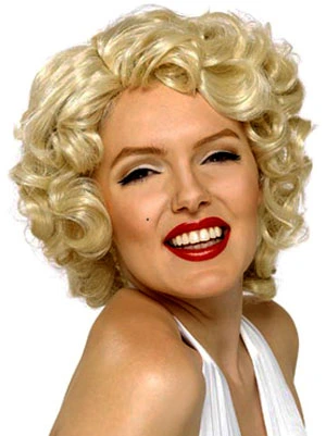 MARILYN WIG HONEY STREAKED BLONDE 3 MARILYN WIG HONEY STREAKED BLONDE