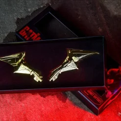 Batman,DC Comics 24K Gold Plated Replica Chest Emblem 29 Batman,DC Comics 24K Gold Plated Replica Chest Emblem -Wigs for Fancy Dress Sales Shop thebatman gold magnet giftset 13