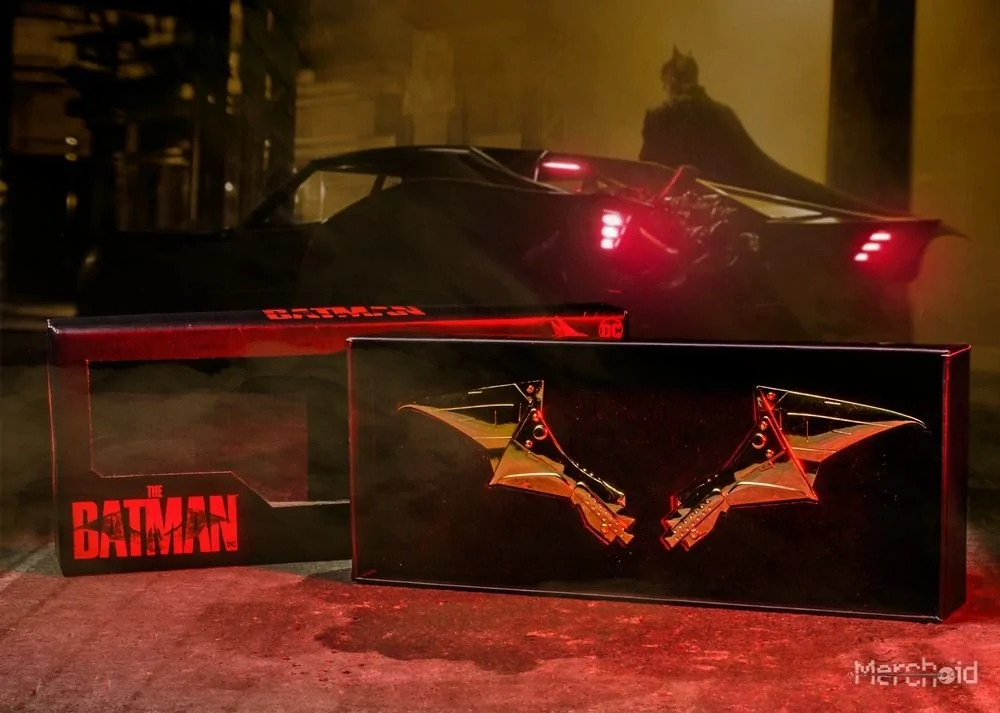 Batman,DC Comics 24K Gold Plated Replica Chest Emblem 6 Batman,DC Comics 24K Gold Plated Replica Chest Emblem - Image 4