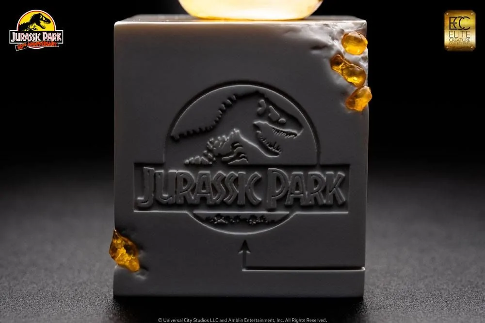 JURASSIC PARK Elephant Mosquito In Amber Statue 10 JURASSIC PARK Elephant Mosquito In Amber Statue - Image 8